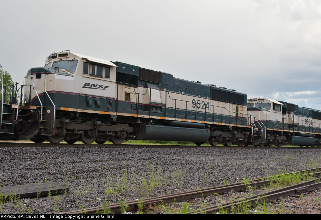 BNSF 9524 Roster shot